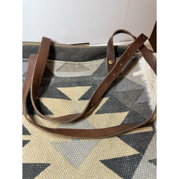 Myra Womens Quaint Canvas‎ Cow Hair Tote Bag Leather Strap Southwest Design - Picture 3 of 10